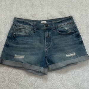 NWOT Sneak Peak Midrise Shorts